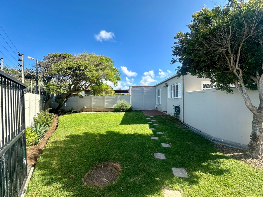 To Let 2 Bedroom Property for Rent in Diep River Western Cape